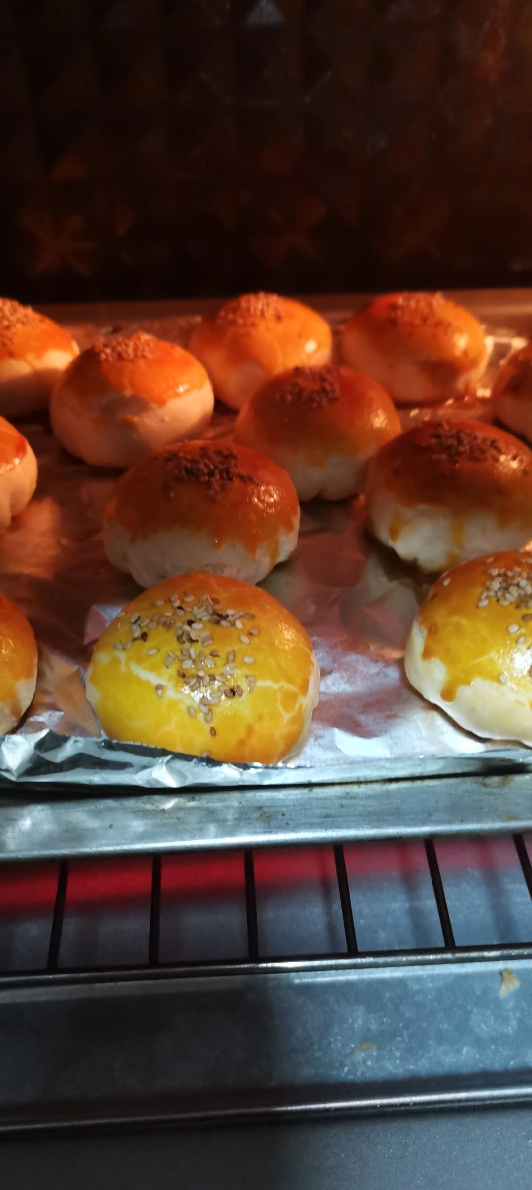 泳式鲜肉榨菜月饼