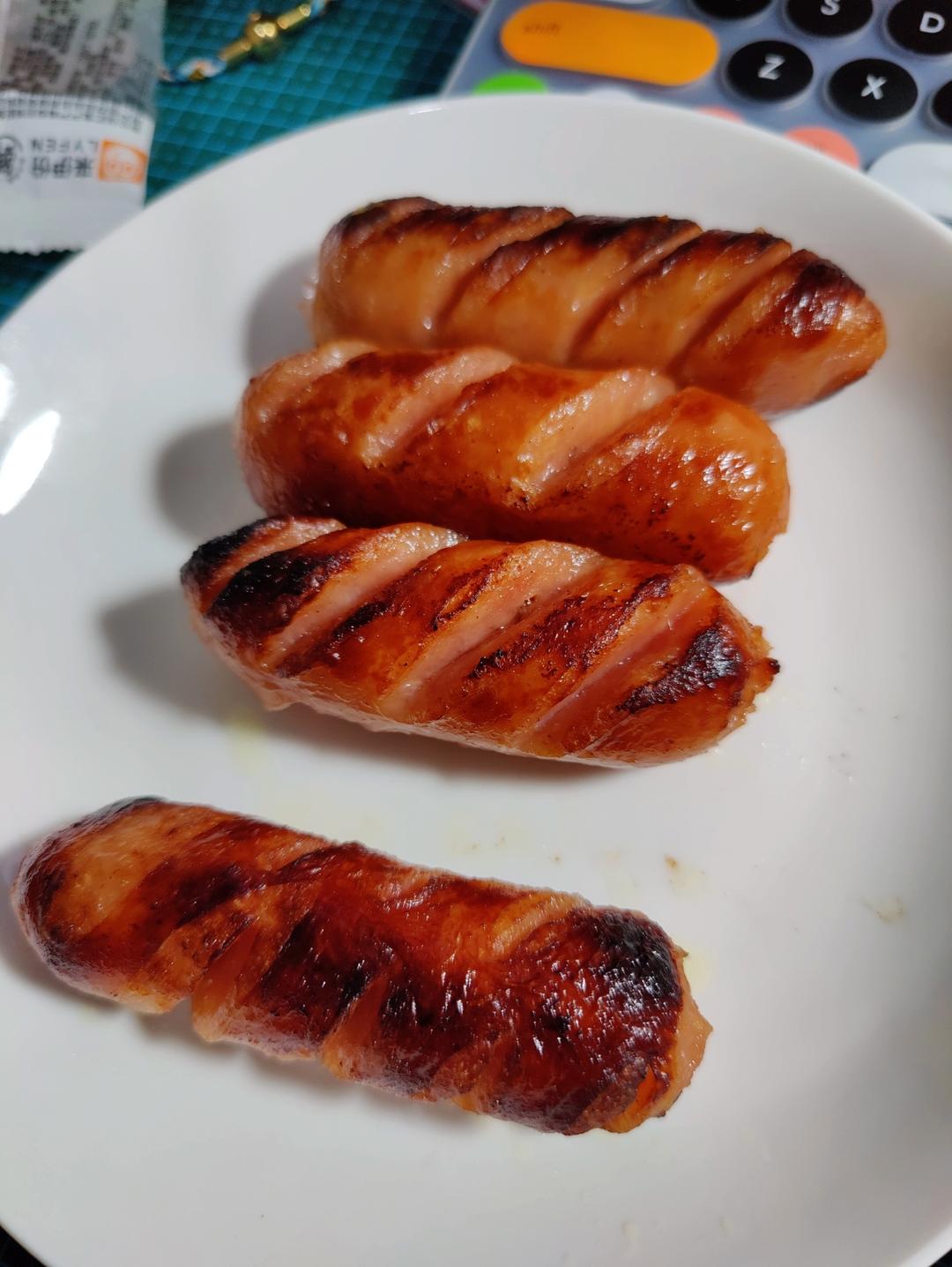 平底锅做烤肠（整个，切片都可以）