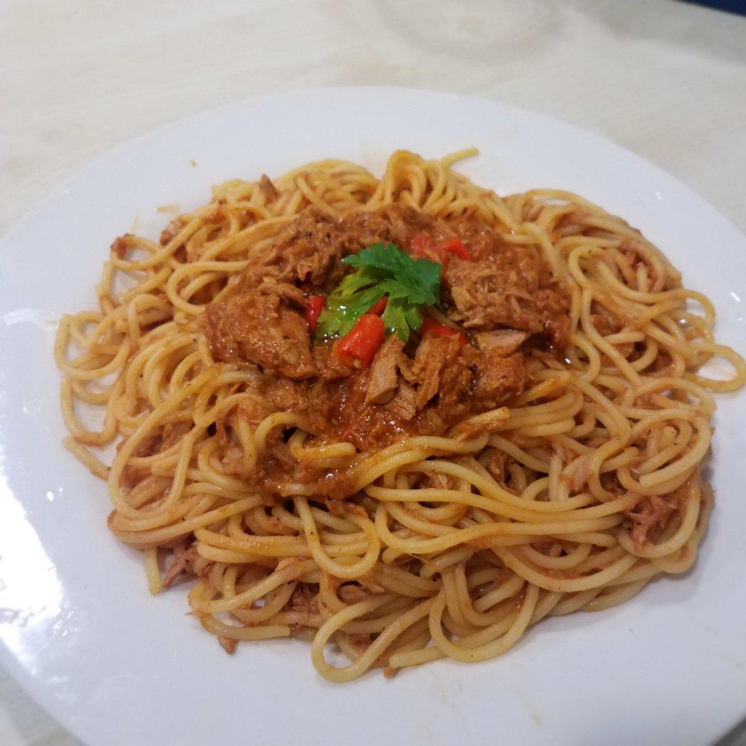 番茄金枪鱼意面