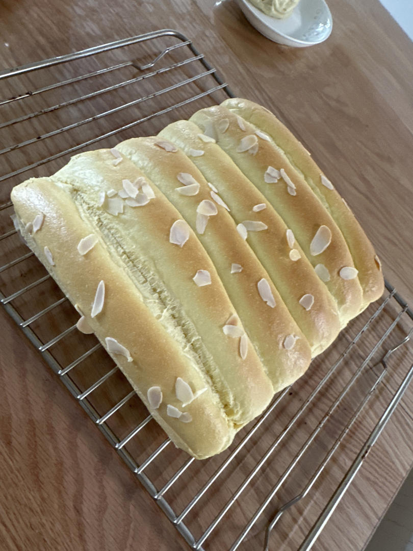 【视频食谱】超级柔软的鲜奶排包
