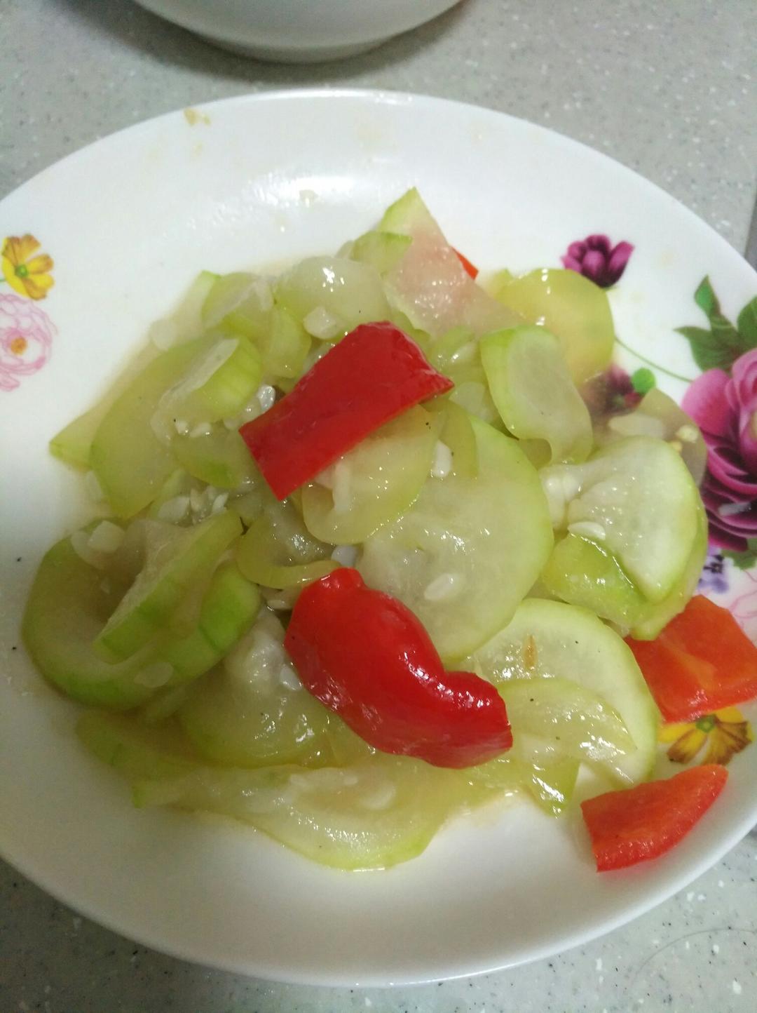 于                          2017-08-26 20:21:52赞素炒瓠瓜瓠子