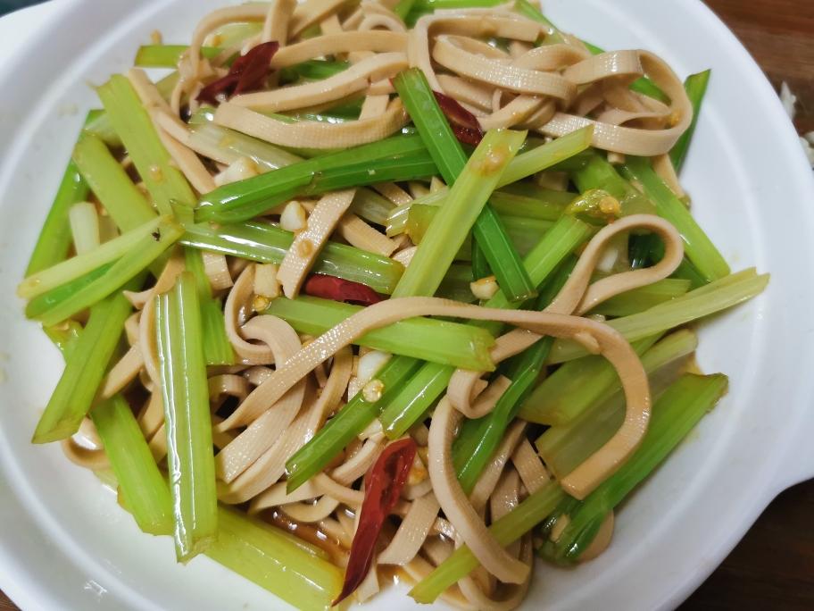 凉调豆腐皮的做法