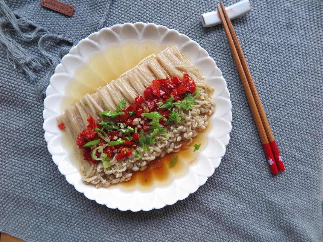 剁椒金针菇
