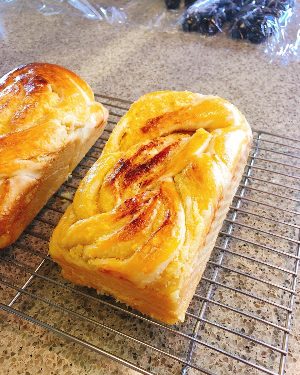椰蓉吐司面包 Coconut Loaf