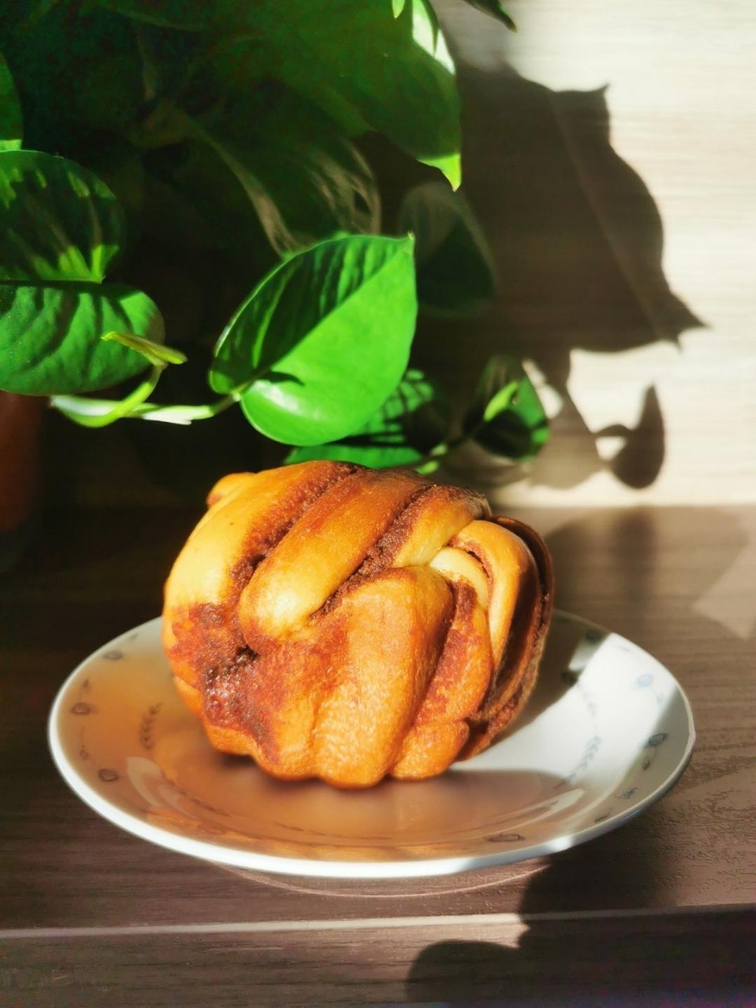 好吃！爱吃！香气浓郁热烈的布里欧修肉桂卷