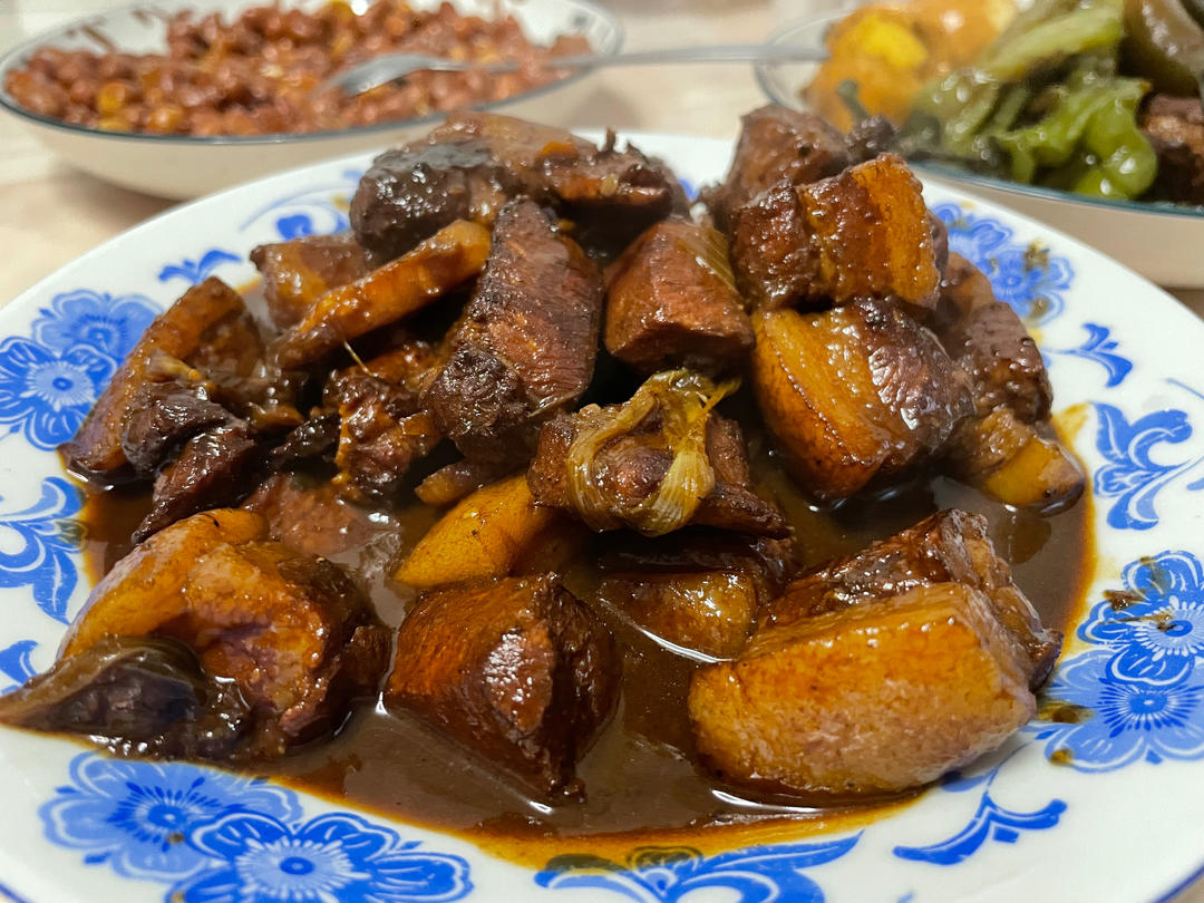 家常版的红烧肉（一点都不腻，软，糯)