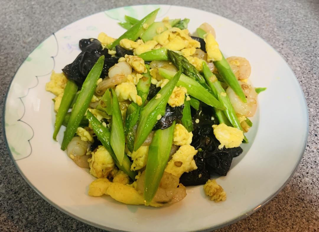 芦笋炒鸡蛋🥚