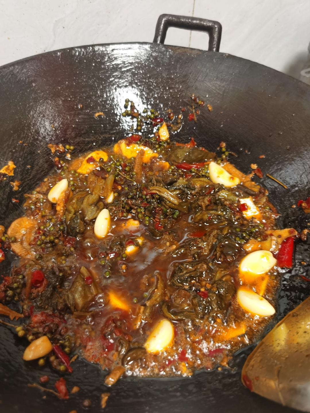 酸菜芋儿鸡（家常做法）的做法 步骤5