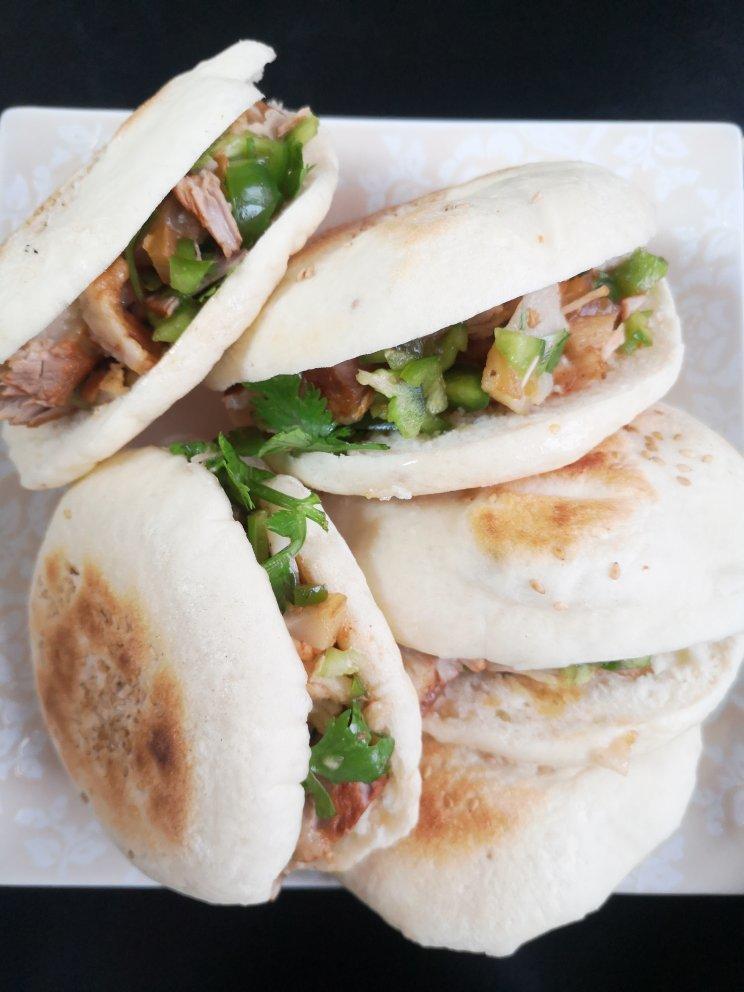 苹果的小番茄做的肉夹馍白吉馍配腊汁肉