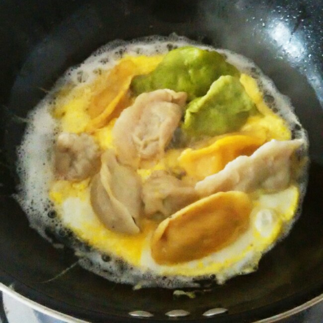 合家欢（抱蛋煎饺）