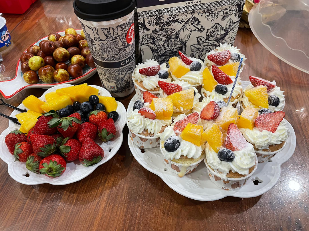 不塌陷不开裂不缩腰杯子蛋糕分享