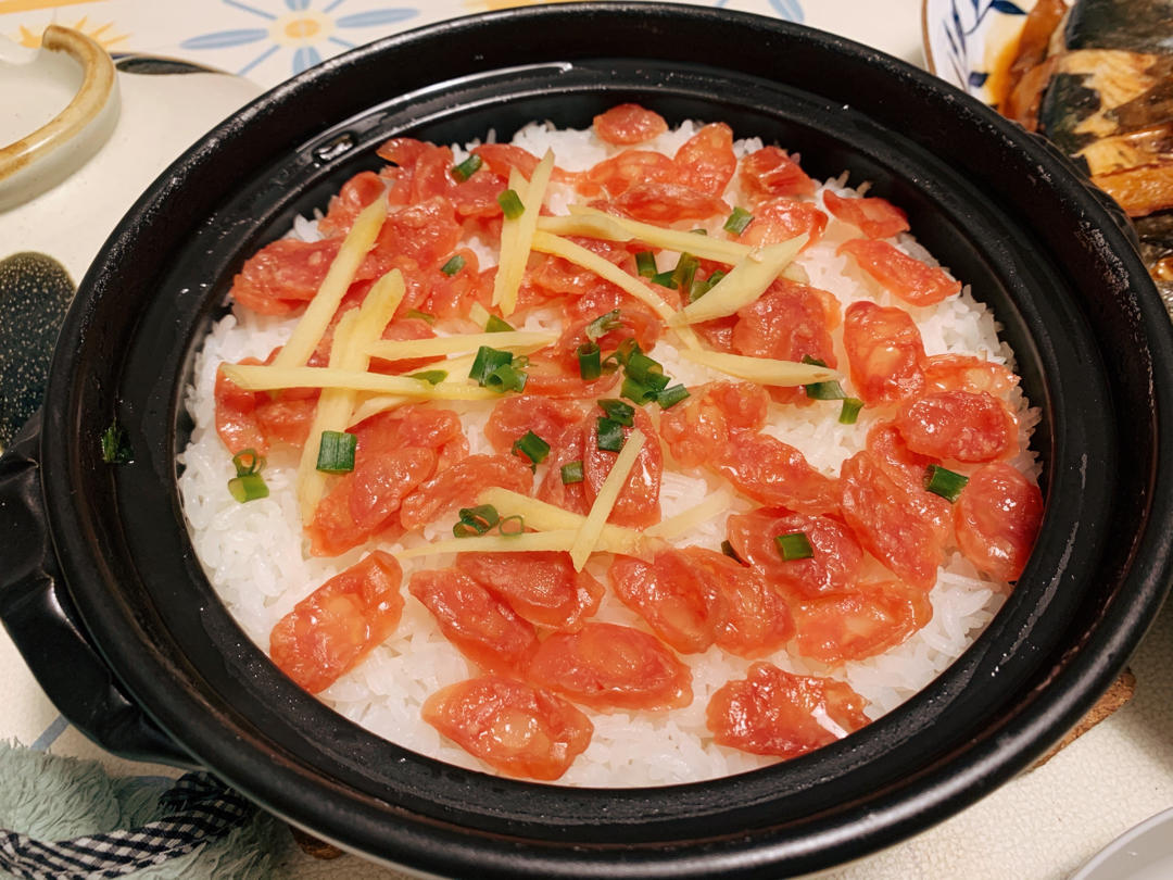 腊味煲仔饭，20分钟饭菜同出