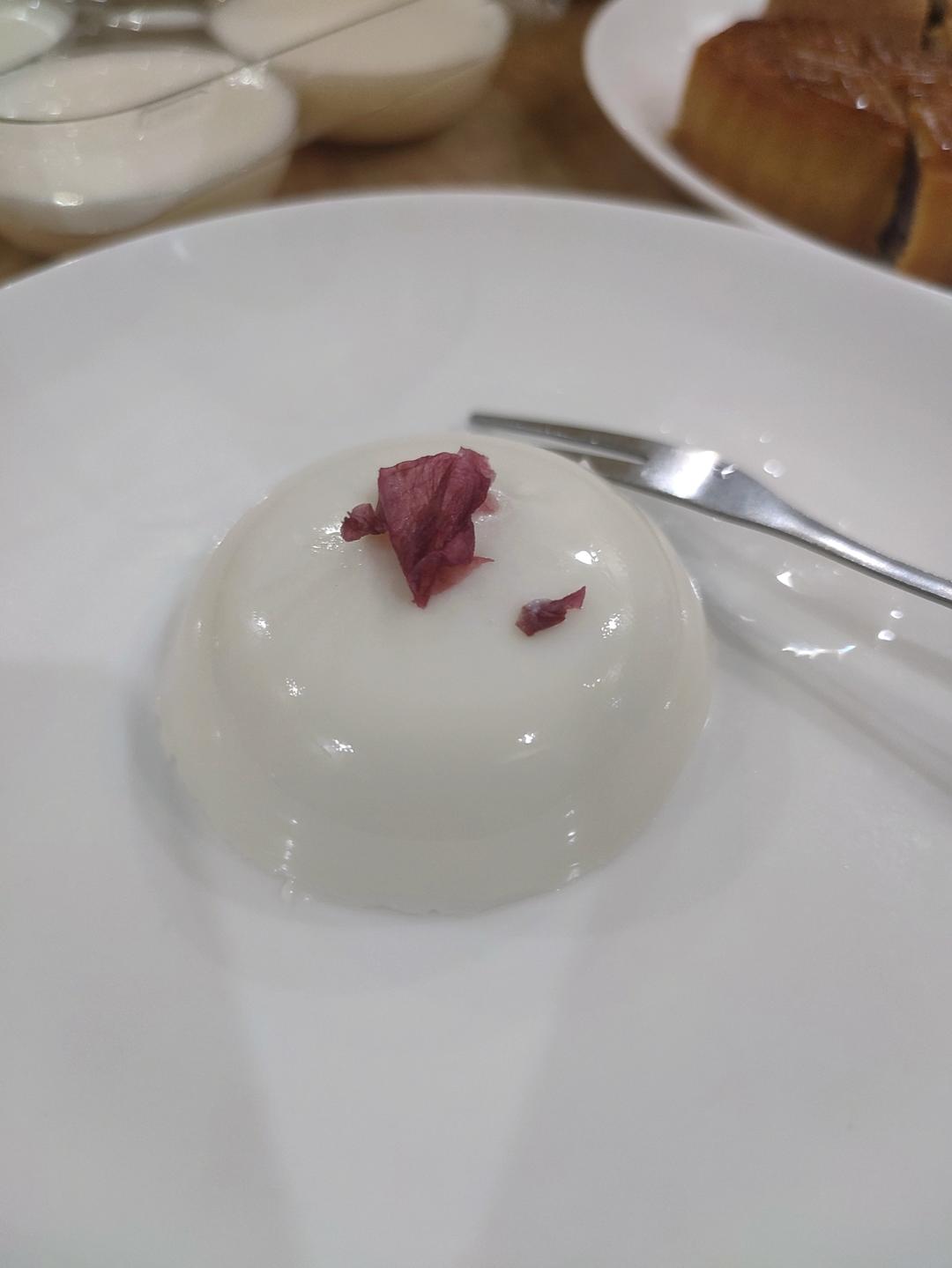 新手零失败的超简单牛奶布丁-无淡奶油版奶冻