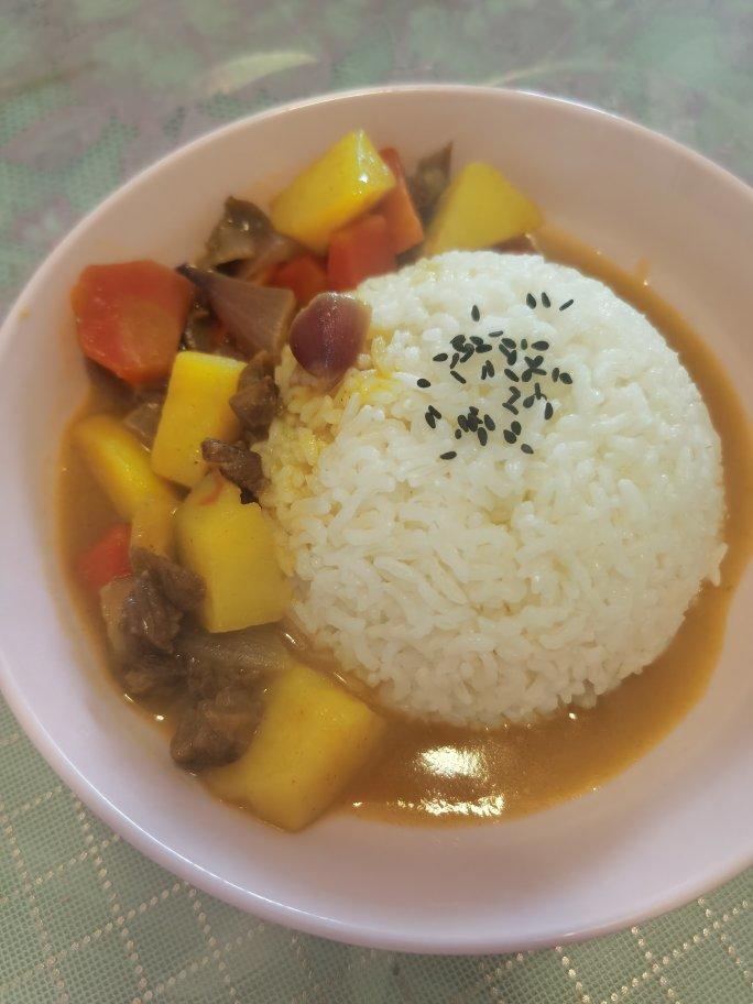 咖喱牛肉饭