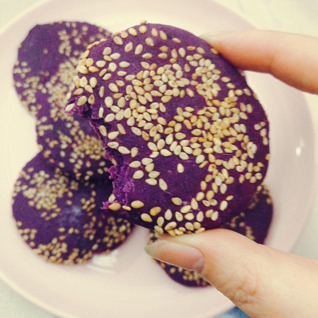 紫薯芝麻饼