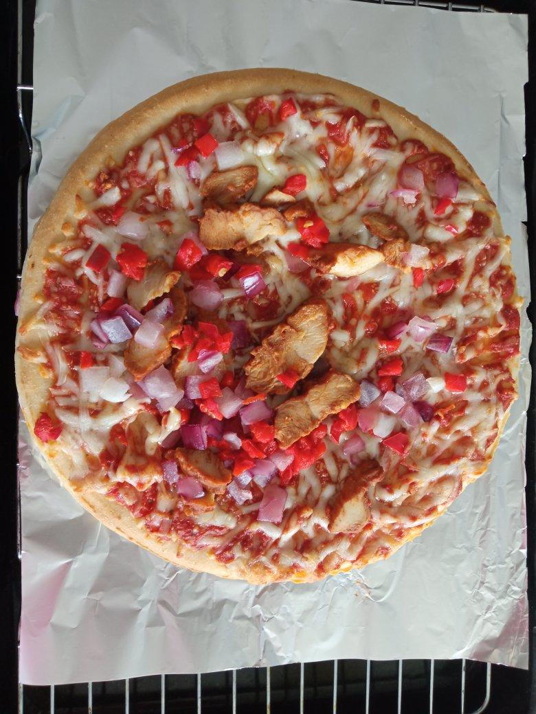 8寸纯手工什锦披萨