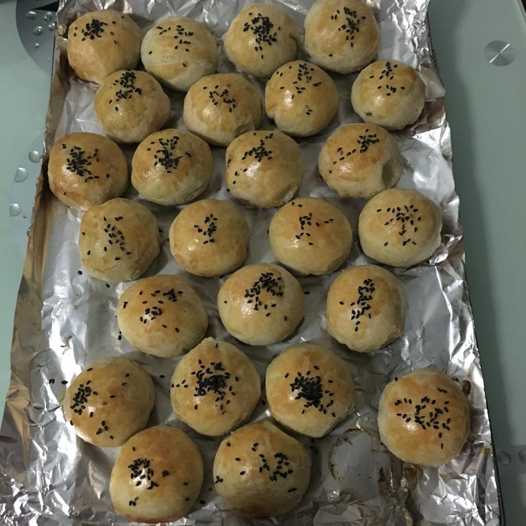 蛋黄酥：抹茶酥：（奶黄味）