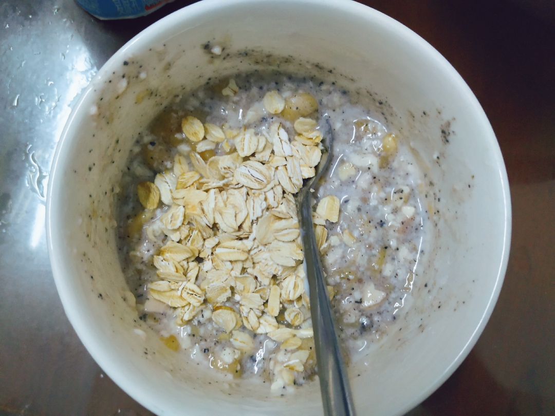 低卡饱腹的香蕉燕麦酸奶的做法 步骤6