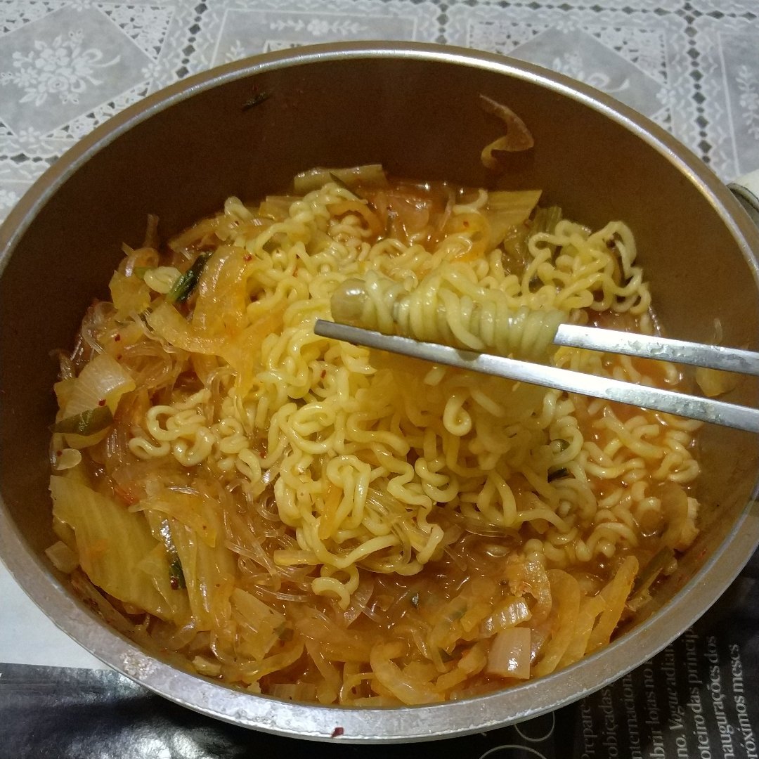 韩式泡菜拉面