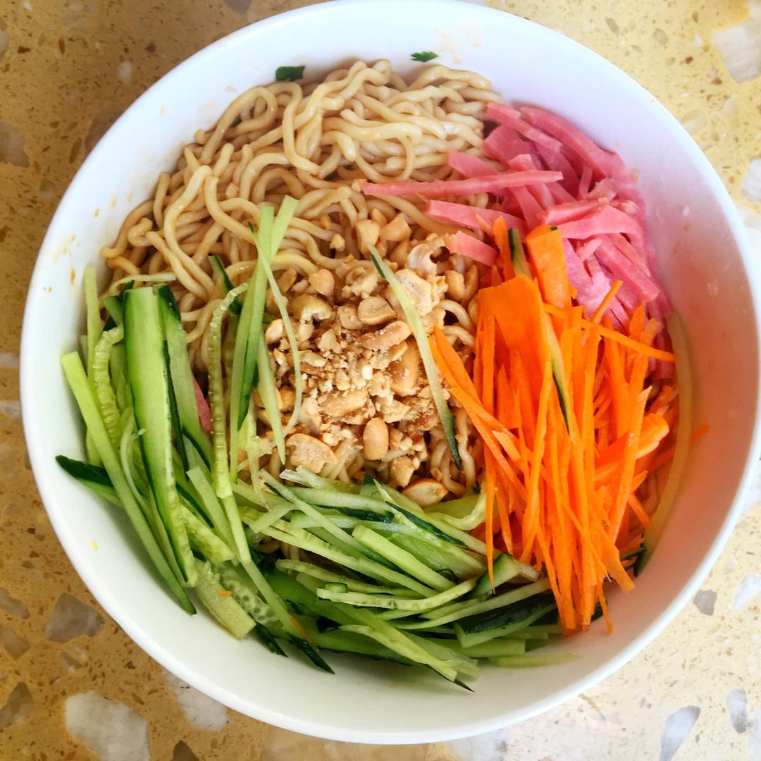 麻辣凉面
