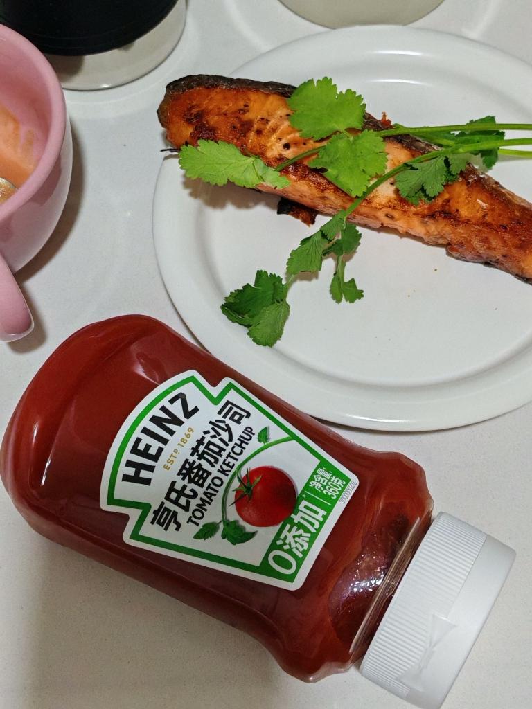 番茄沙司酸奶烤三文鱼