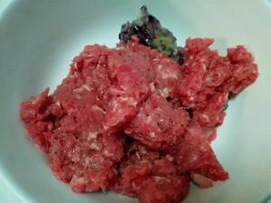 菠菜牛肉丸子汤-清淡解腻的做法 步骤2