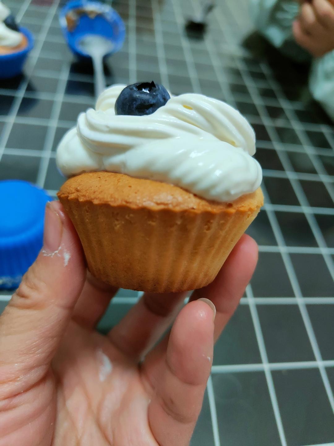 纸杯蛋糕 8寸戚风蛋糕的量