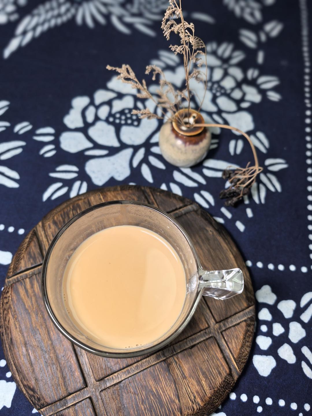 自制原味奶茶