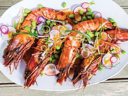 大虾配毛豆沙拉佐胡萝卜味噌汁 Prawns with Edamame Slaw and Carrot-Miso Sauce的做法