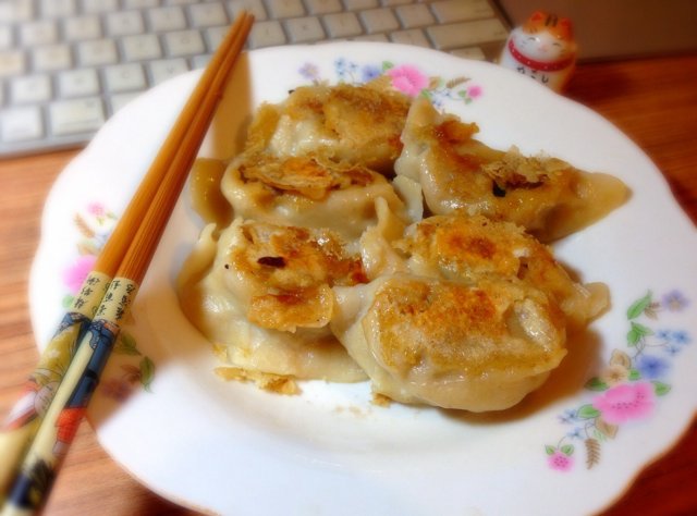 速冻饺子版锅贴