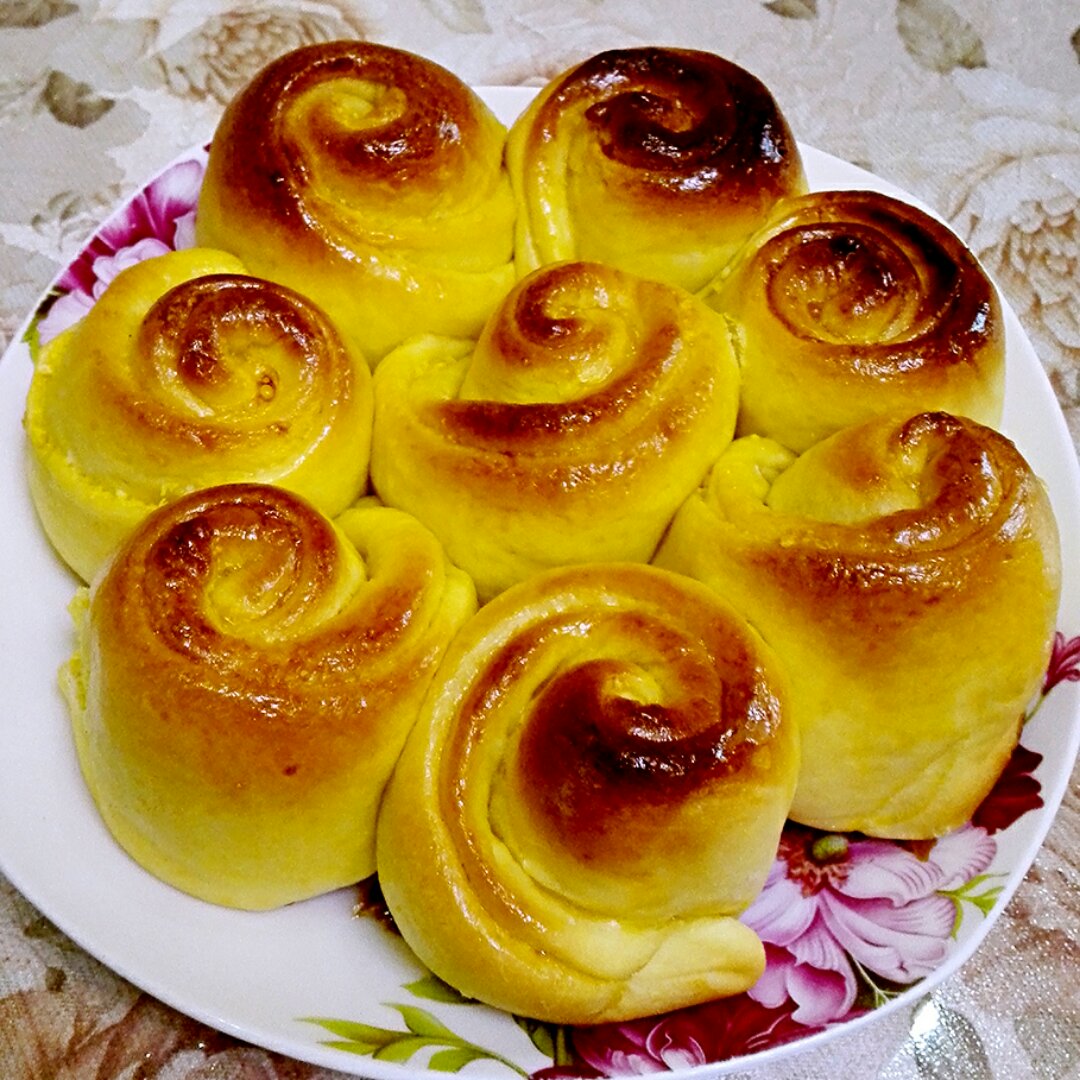 椰蓉花环面包