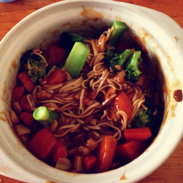 杏鲍菇杂蔬炸酱面