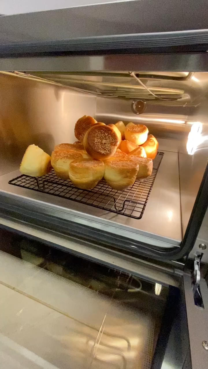 蜂蜜脆底小面包
