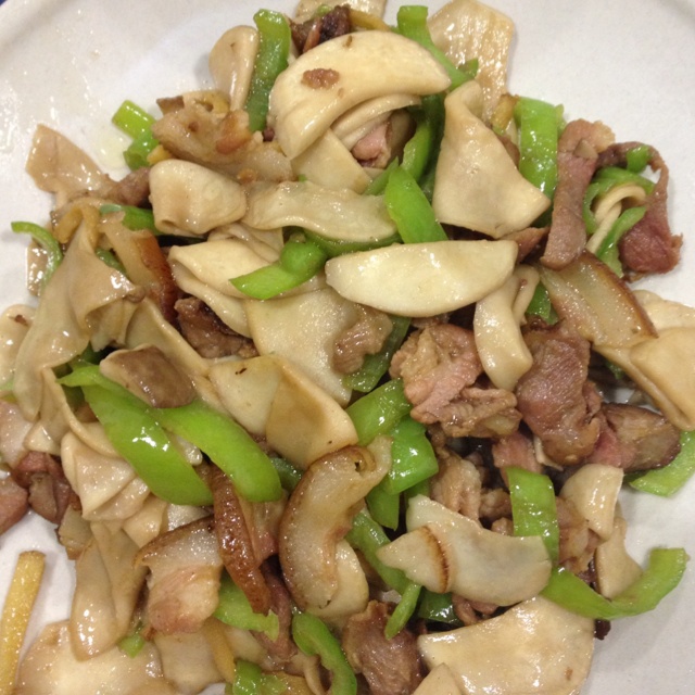 青椒杏鲍菇炒肉丝