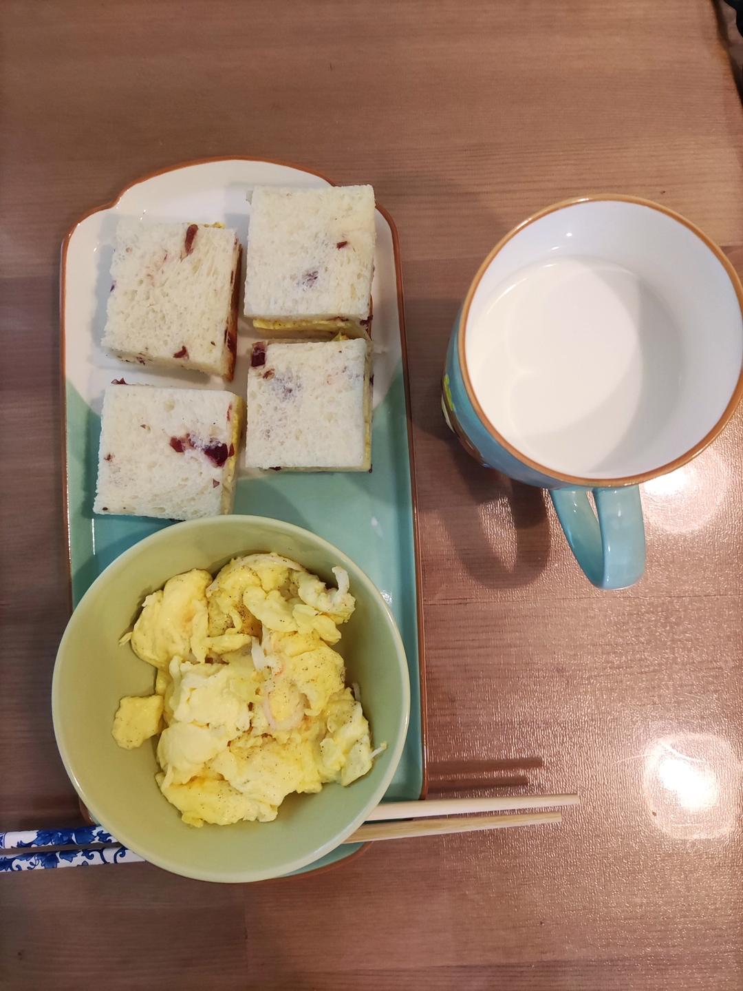 🥚滑嫩嫩美式炒蛋🥚（简单快手）