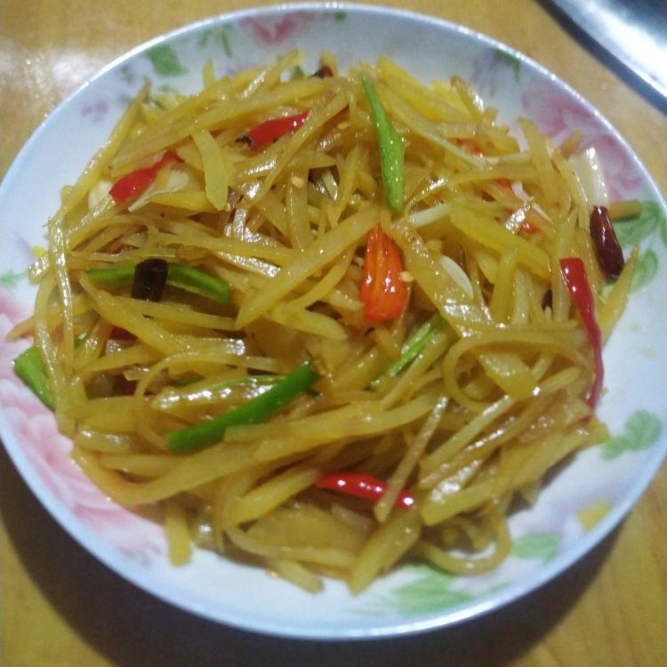 酸辣土豆條（香！爽！）的做法 步驟2