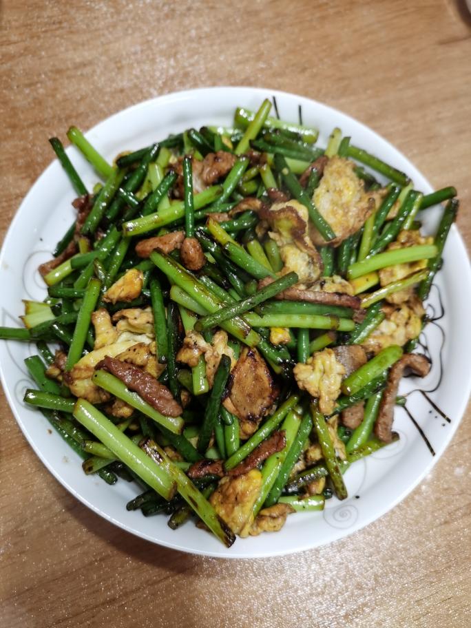 蒜薹鸡蛋炒肉
