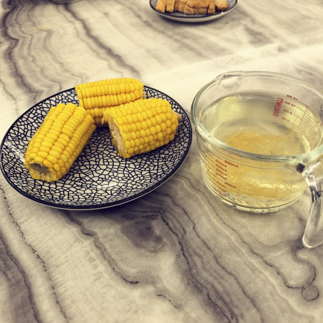 清煮甜玉米