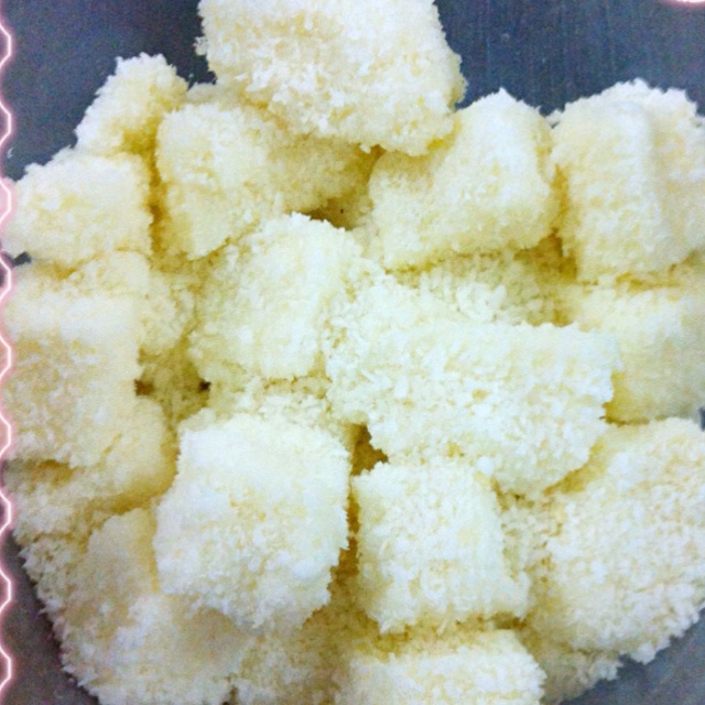 完胜85度C牛奶椰丝小方