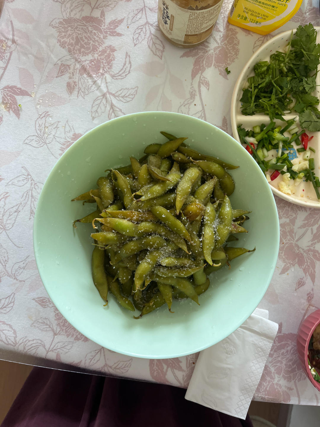 煮毛豆的方法（内附使毛豆保持翠绿的秘诀）