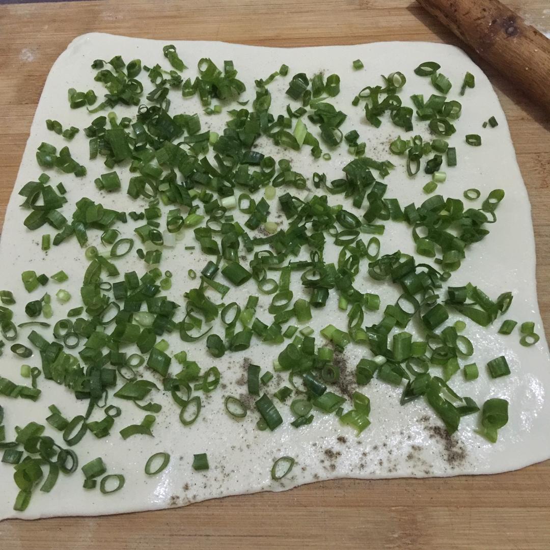 堂妈教你做飘香葱油饼