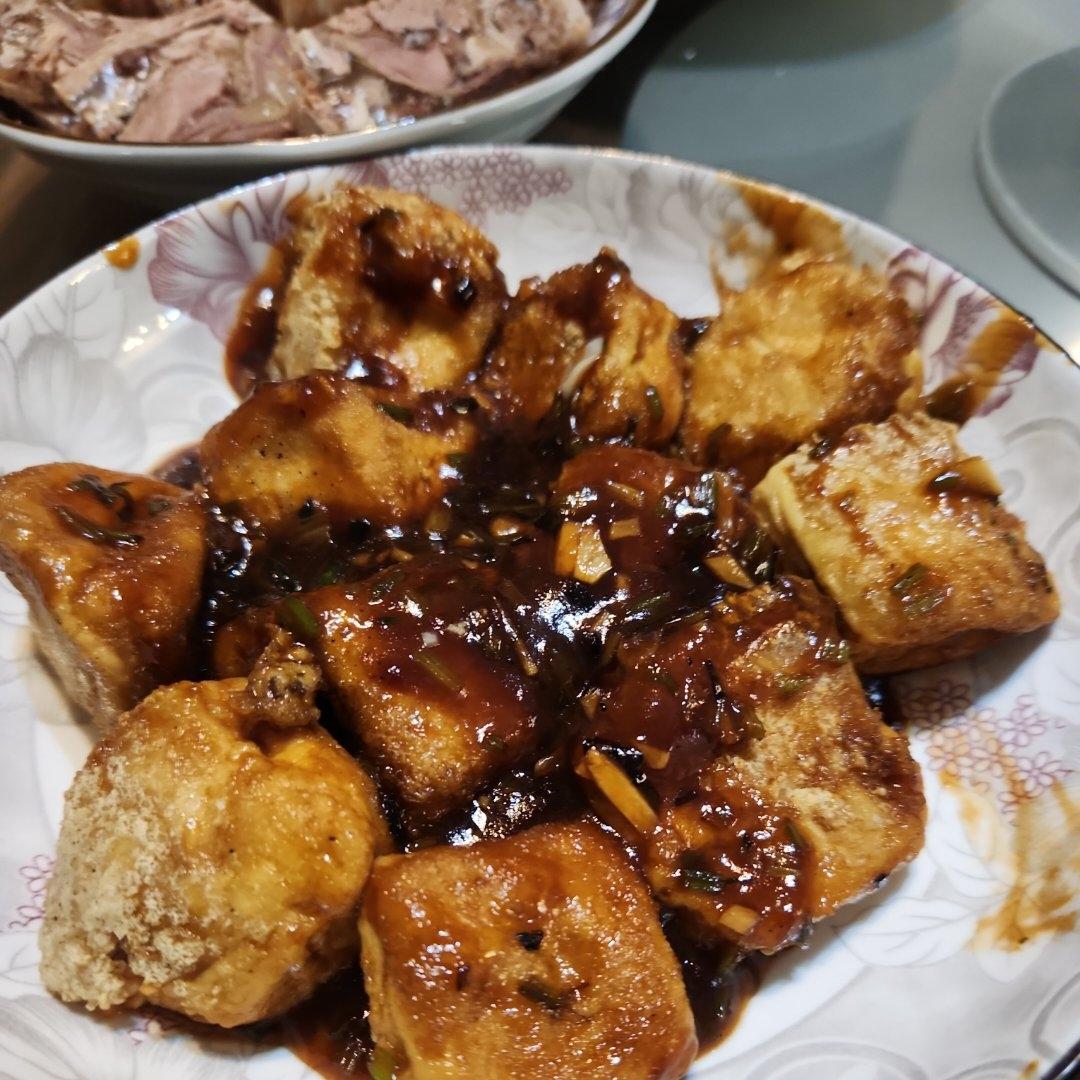 包浆豆腐还在炸着吃煎着吃吗？快来试试我这种家常版本！