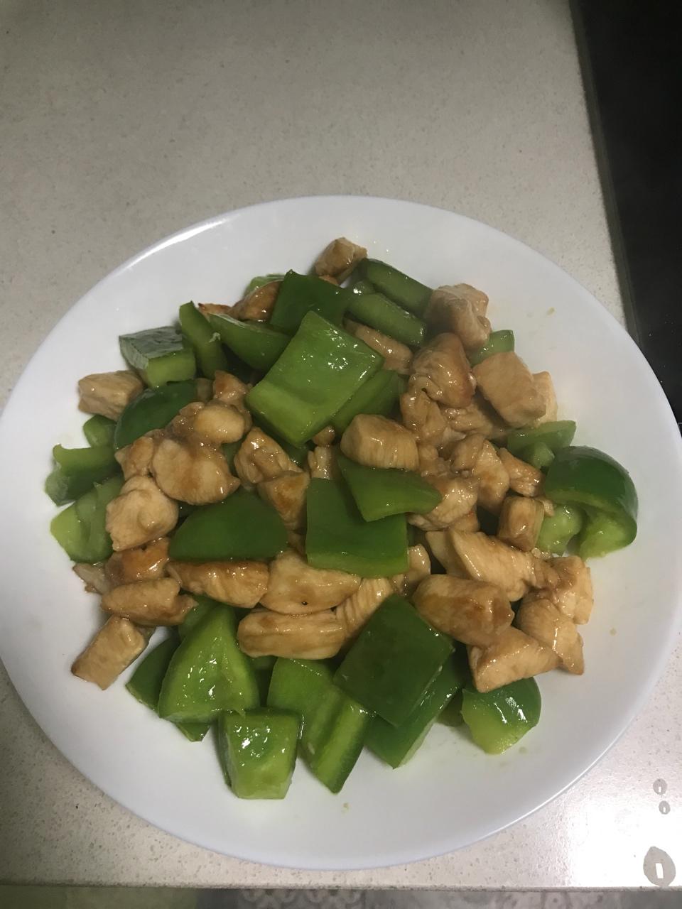 青椒炒鸡腿肉（大厨级别）