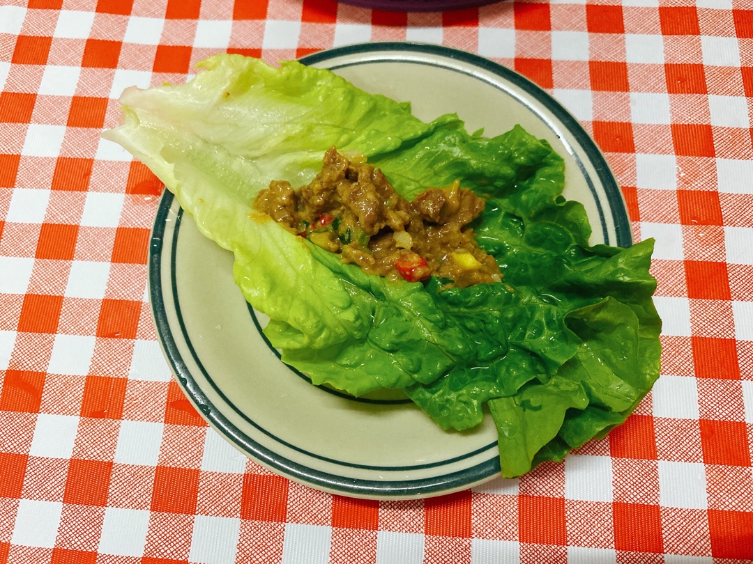 生菜包薄荷辣炒牛肉