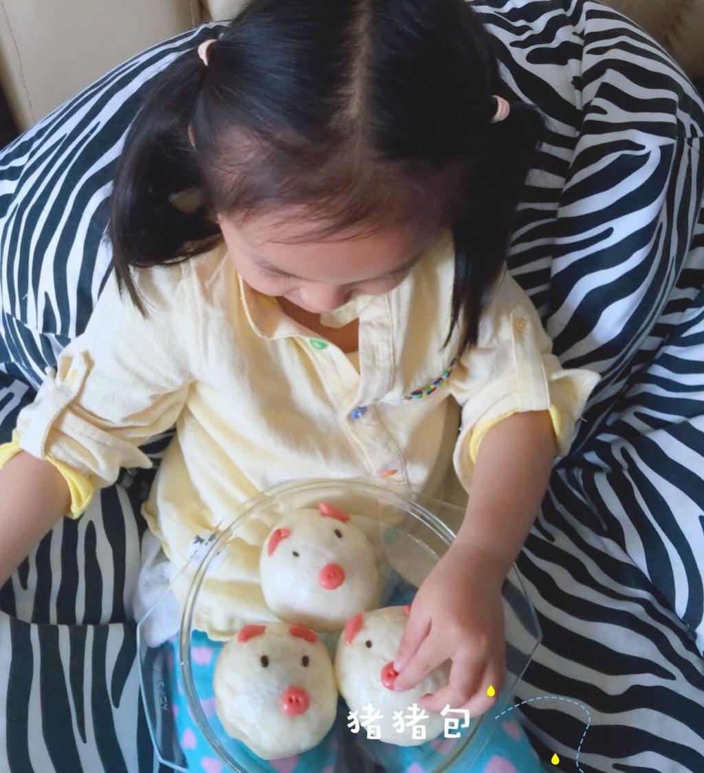 可爱的小猪豆沙包