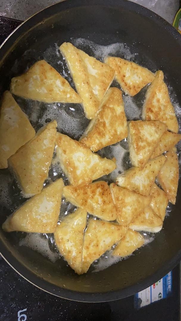 焖煎豆腐
