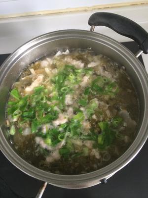 酸菜苦笋汤的做法 步骤7