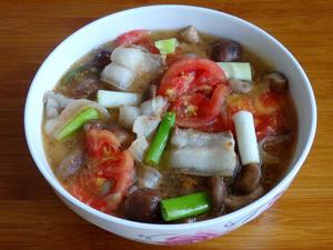 五花肉炝锅汤的做法 步骤3