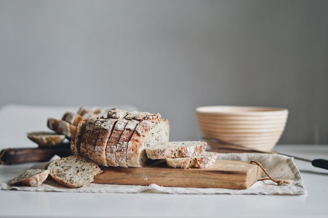 全麦核桃蔓越莓欧包（附整形详细手法）