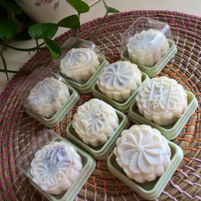 冰皮豆沙月饼